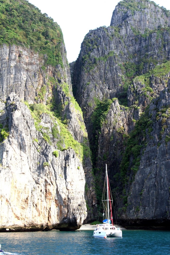 At anchor beside the limestone formations © Maggie Joyce http://marinerboating.com.au